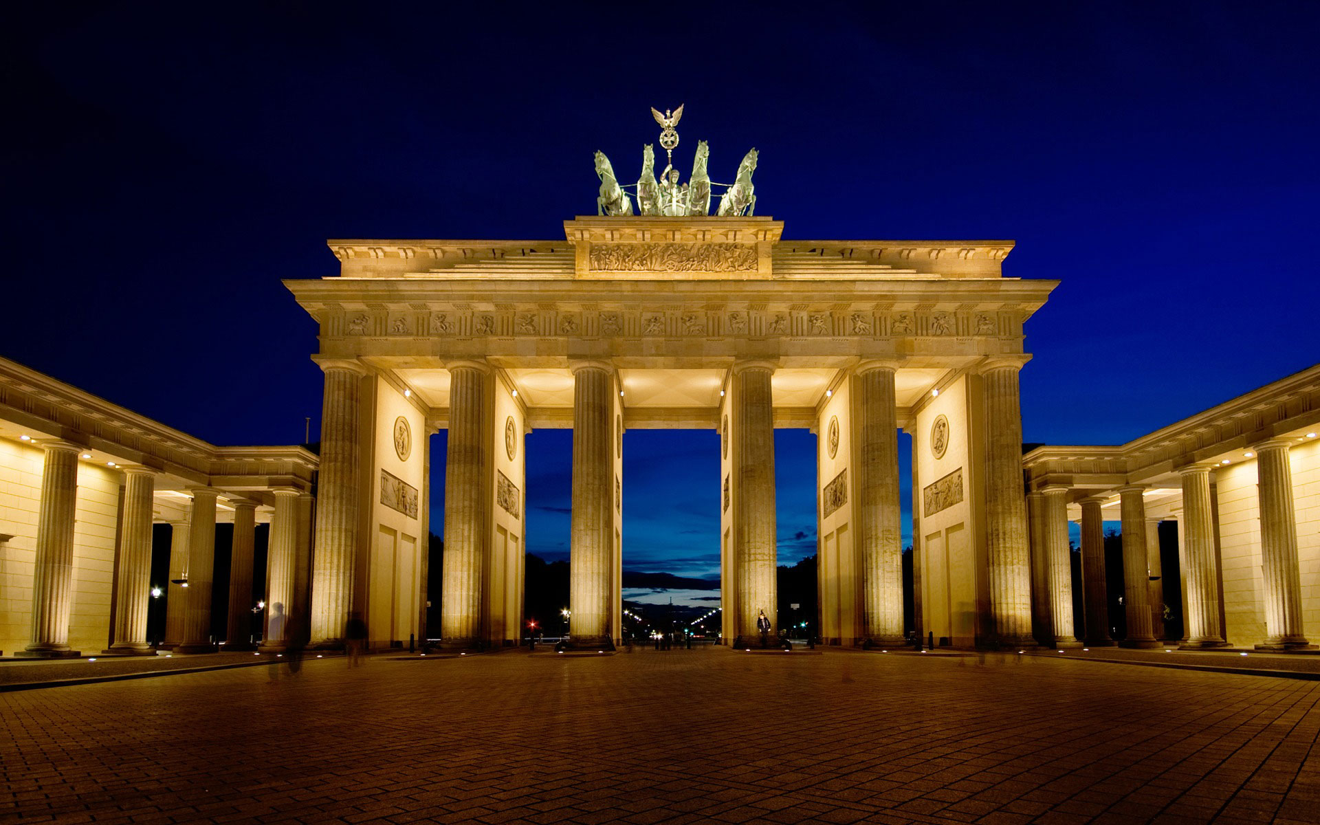 Brandenburg gate berlin germany euope city monument night wallpaper   4000x2667  341647  WallpaperUP